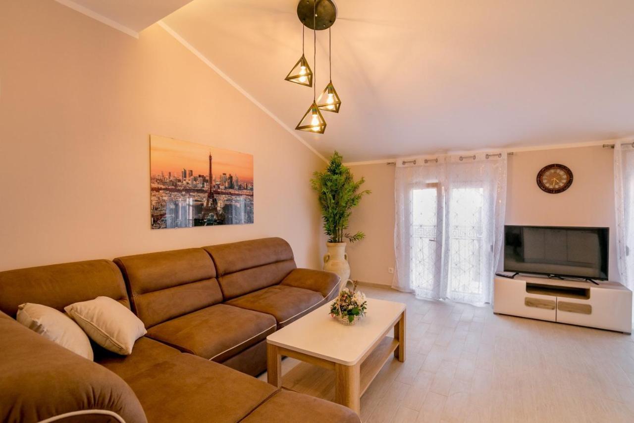 Apartmani Matej Котор Экстерьер фото