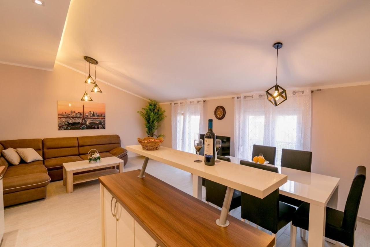 Apartmani Matej Котор Экстерьер фото